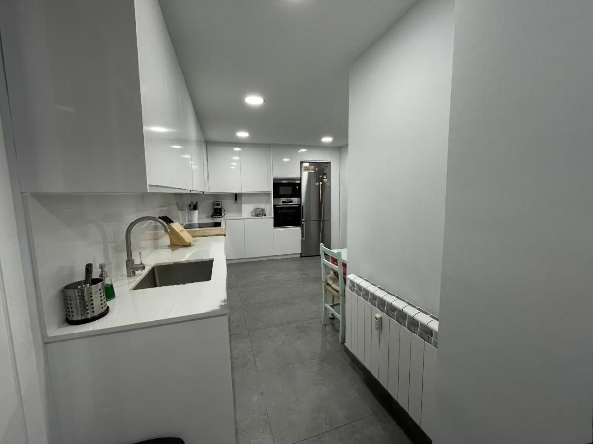 Amplio Y Moderno Piso De 4 Habitaciones Y Terraza Pontevedra Eksteriør billede