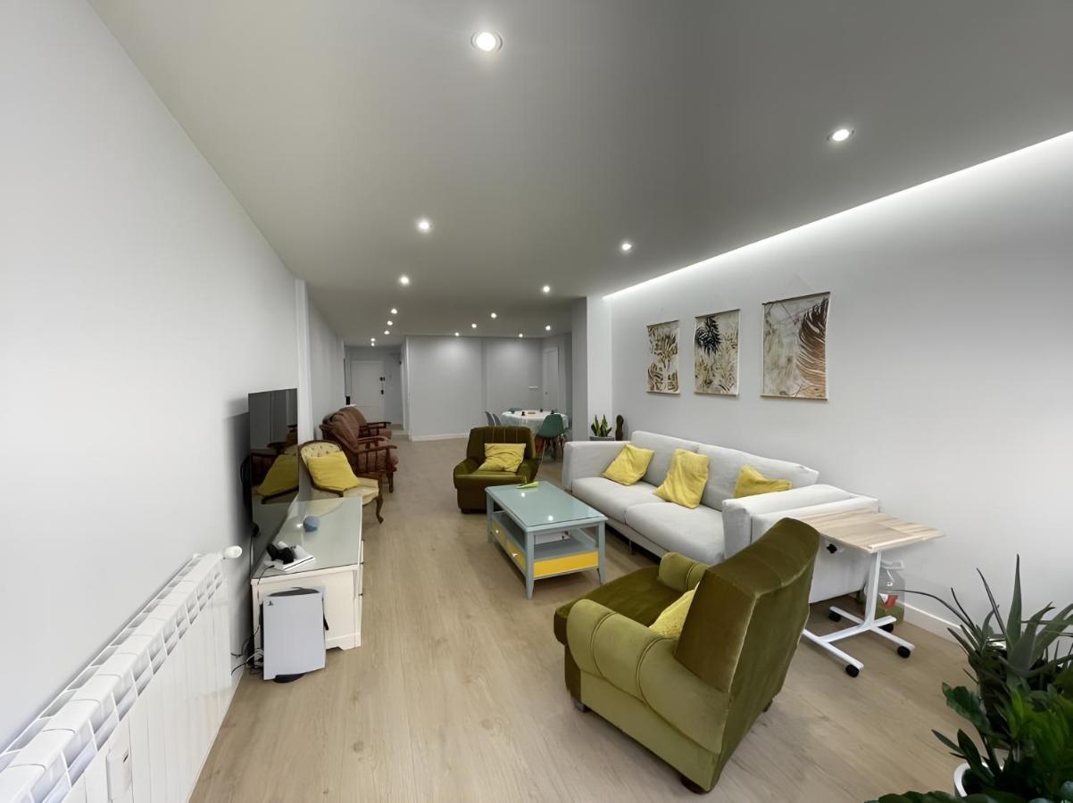 Amplio Y Moderno Piso De 4 Habitaciones Y Terraza Pontevedra Eksteriør billede